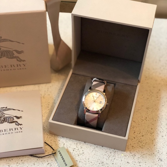 burberry watch original